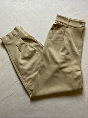 Women’s Classic Mid-Rise Tan Pleated Pants